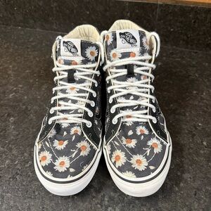 Vans Vintage “He Loves Me, He Loves Me Not” Daisy Floral Sk8-Hi - Size 7.5
